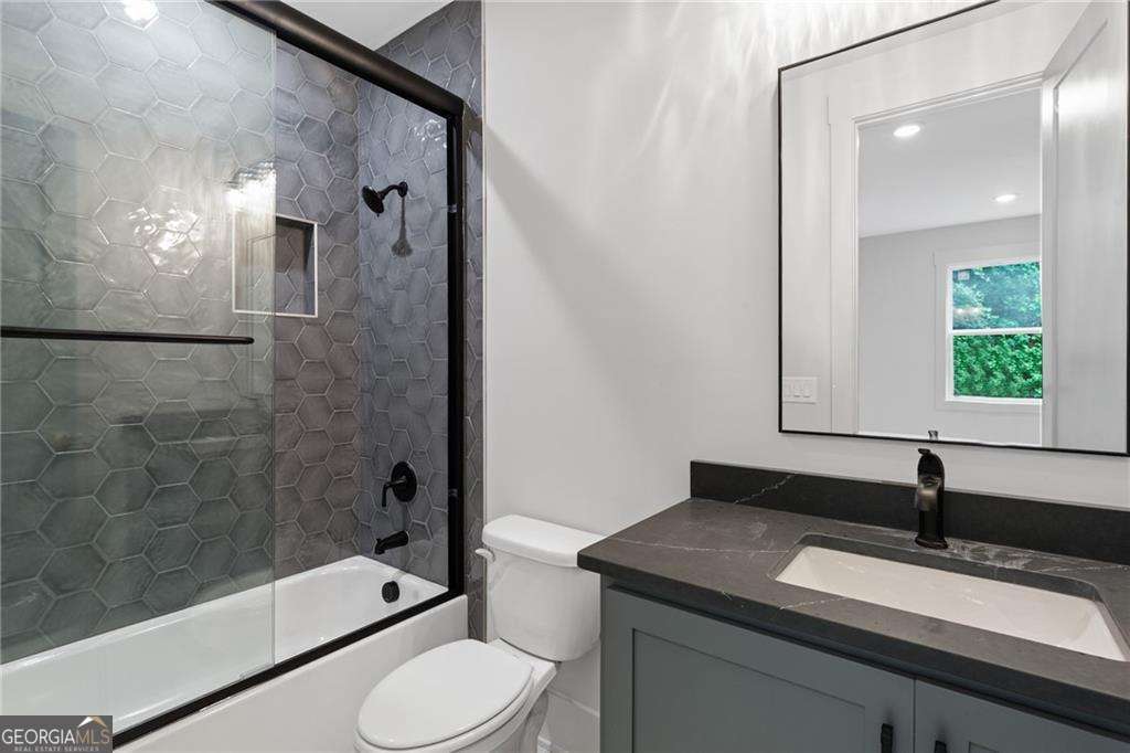 3846 Town Farms Drive