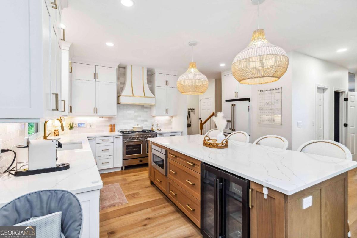 2200 MAJOR LORING Way SW