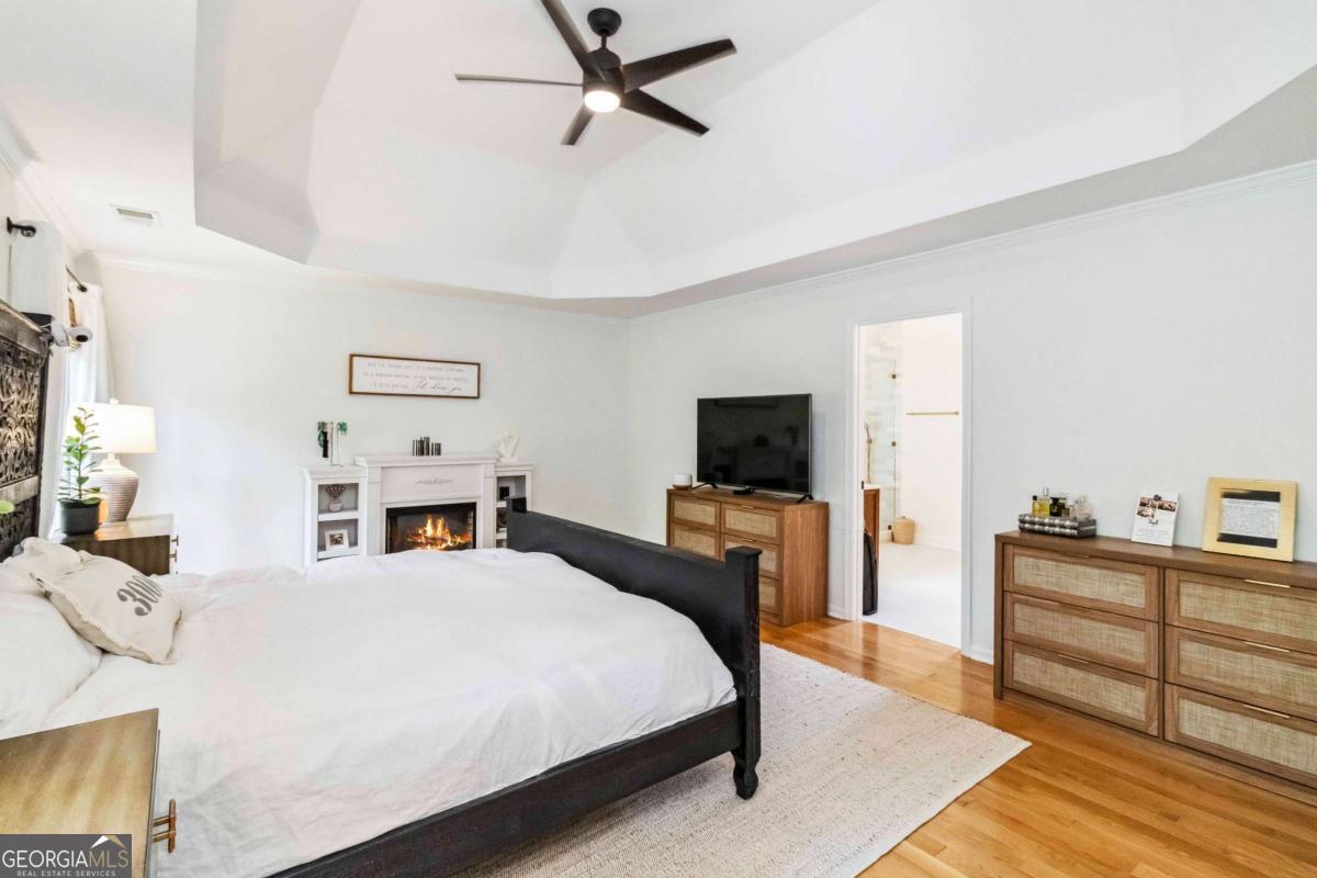 2200 MAJOR LORING Way SW