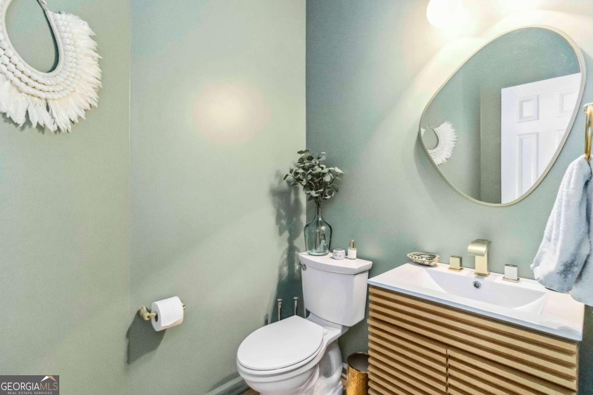 2200 MAJOR LORING Way SW