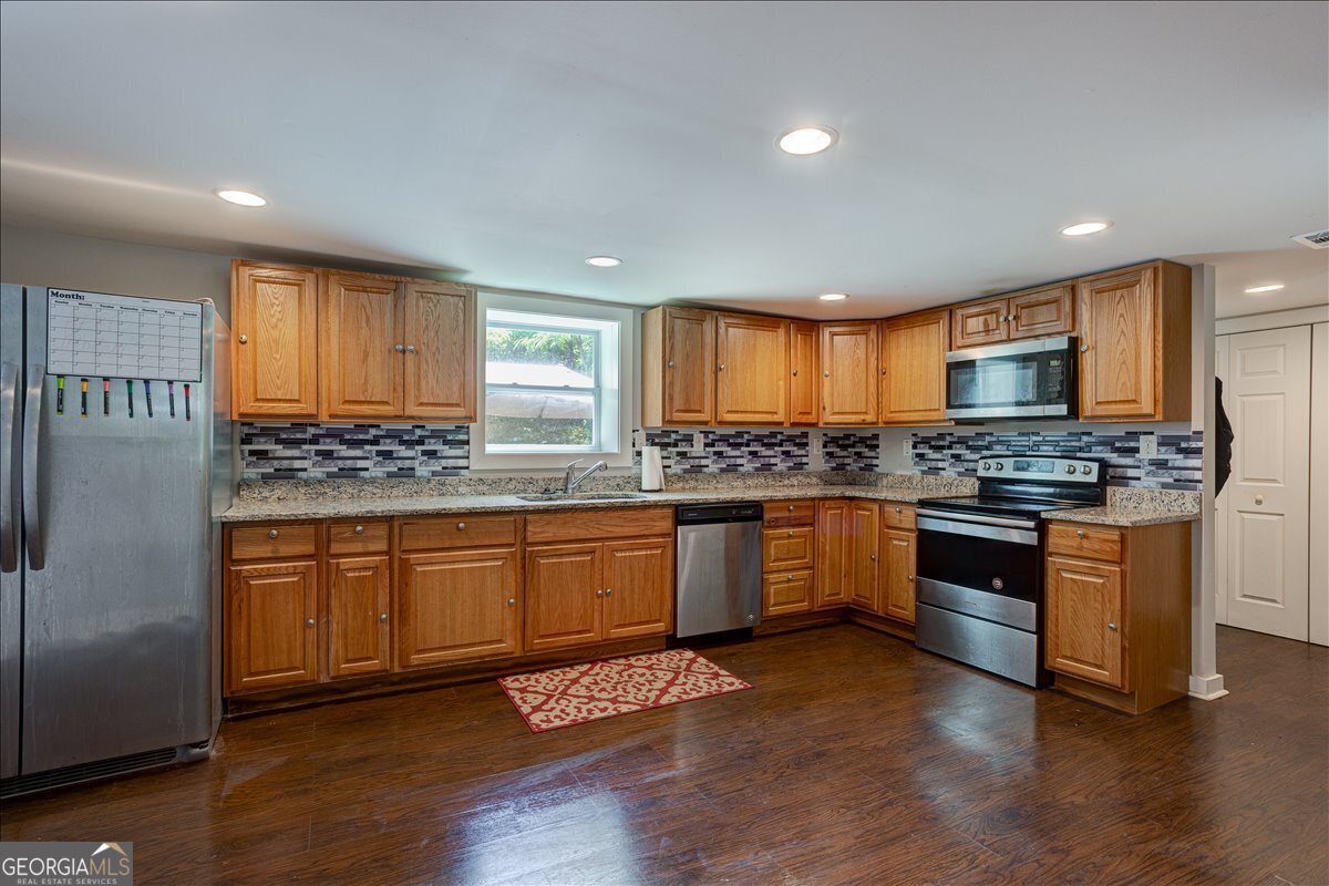 174 Rivertown Road