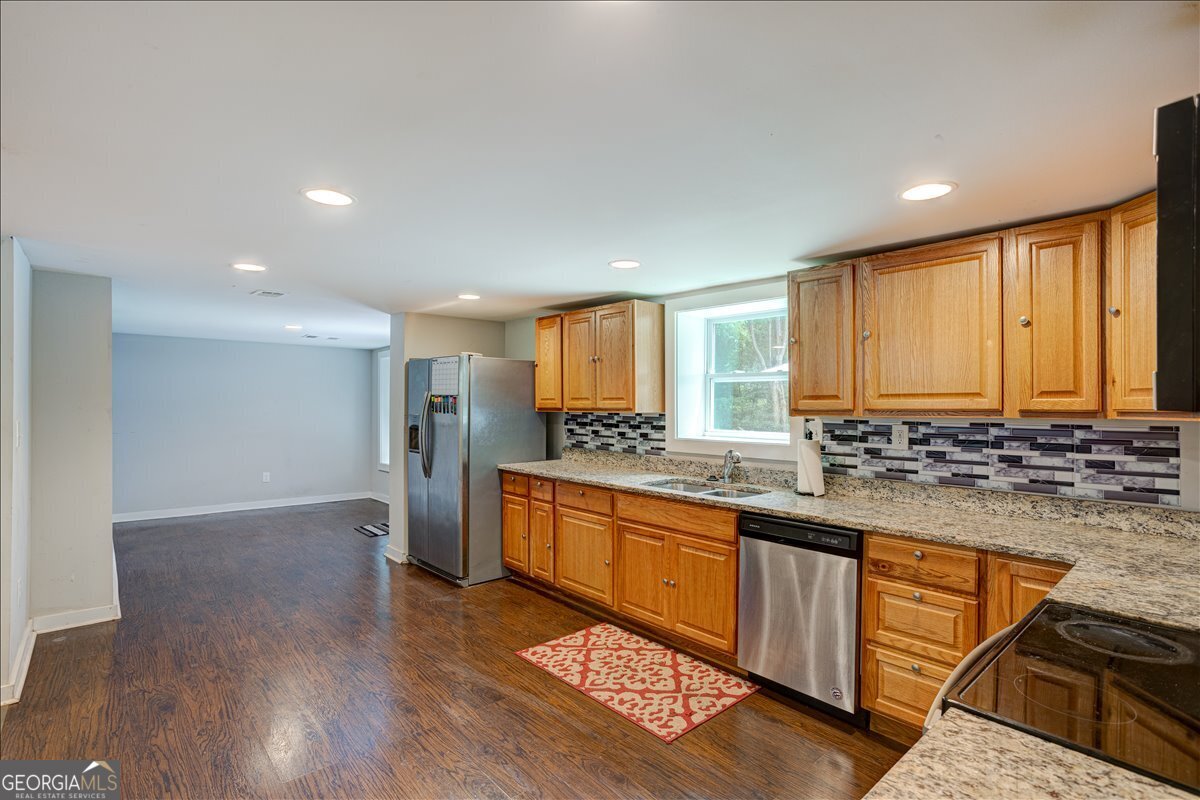 174 Rivertown Road