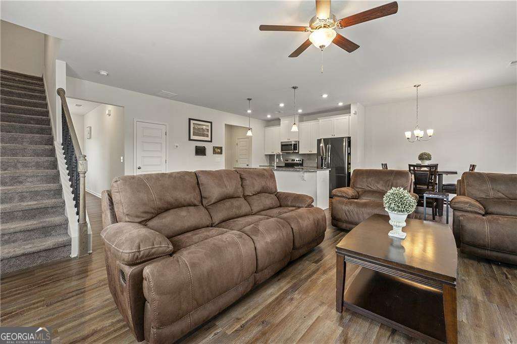147 Madison Bend