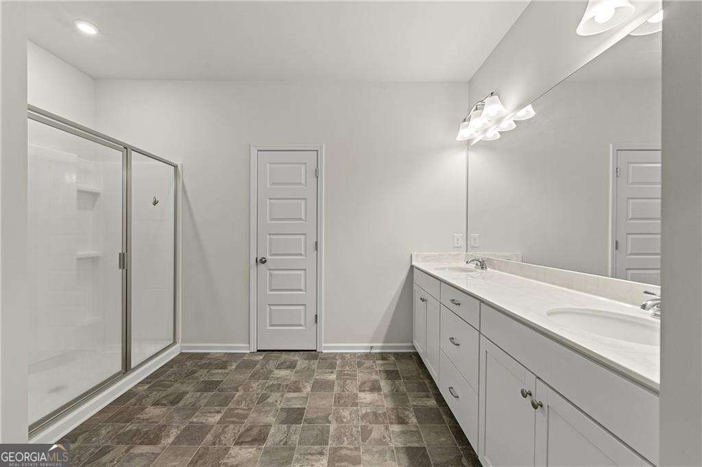 147 Madison Bend