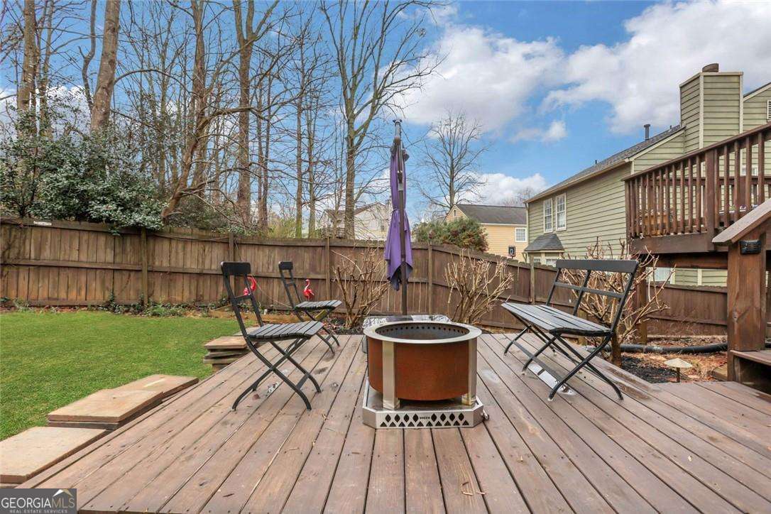 1211 Ling Way