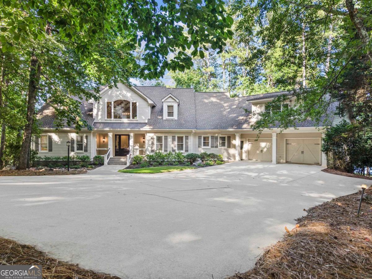 1030 Scott Loop
