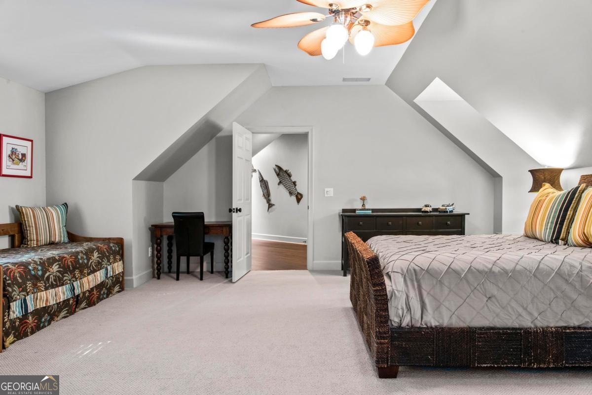 1030 Scott Loop