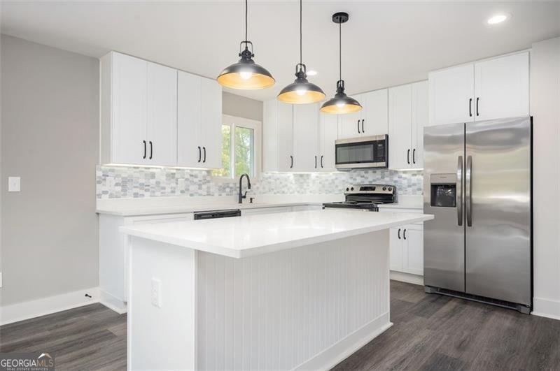 1381 Flat Rock