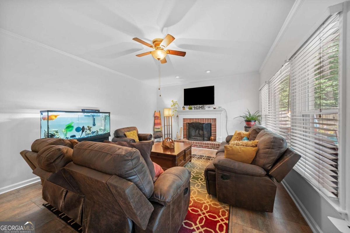 1271 Channel Park SW