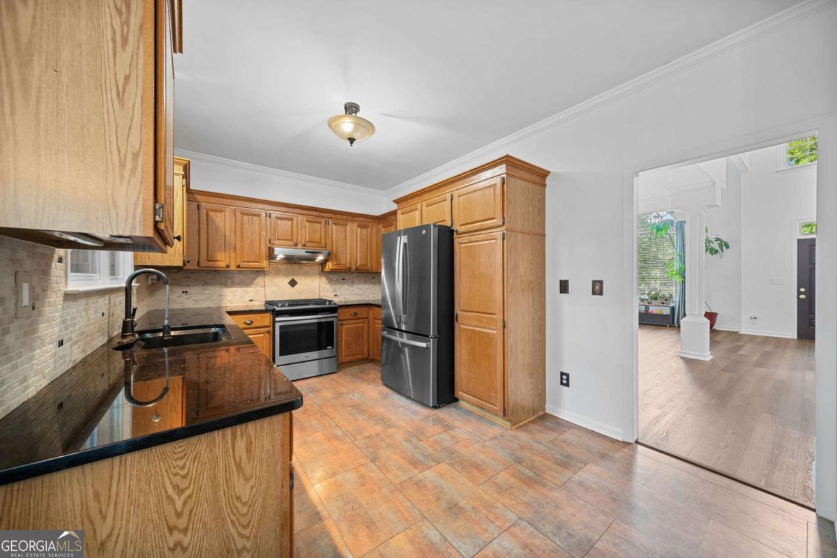 1271 Channel Park SW