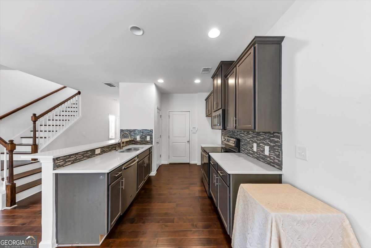 4224 Alden Park Drive