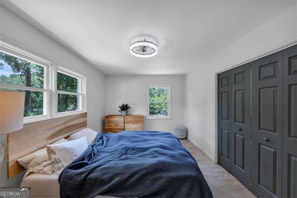 3807 Greenhill Drive