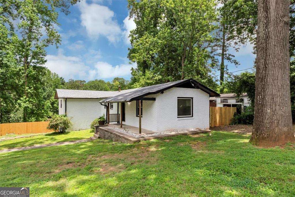 3807 Greenhill Drive