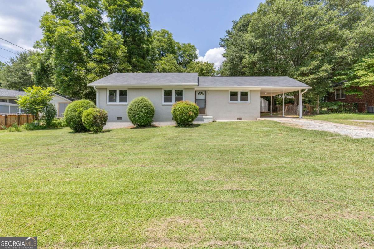 90 Pat Mell Road SW