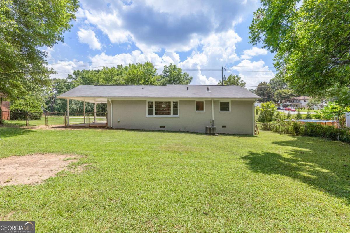 90 Pat Mell Road SW