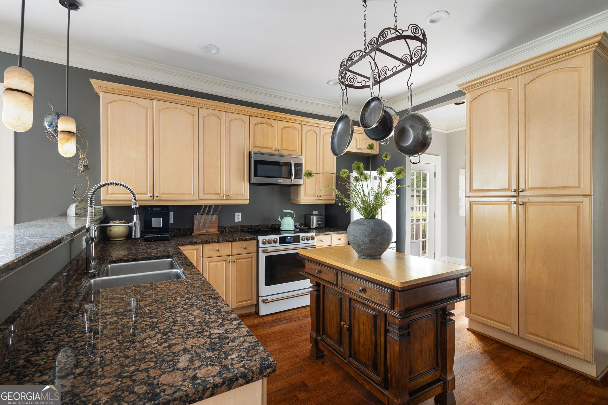 28 Clay Street SE