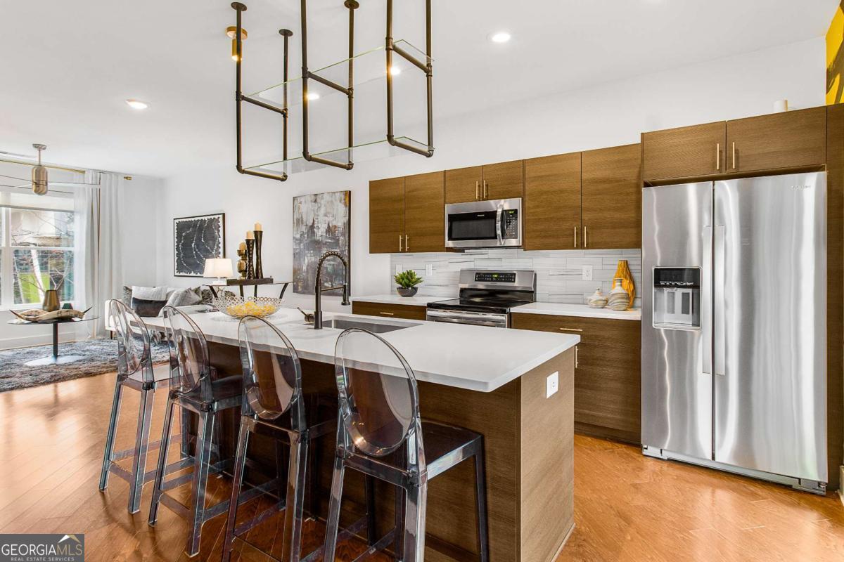 2498 Perry Boulevard NW