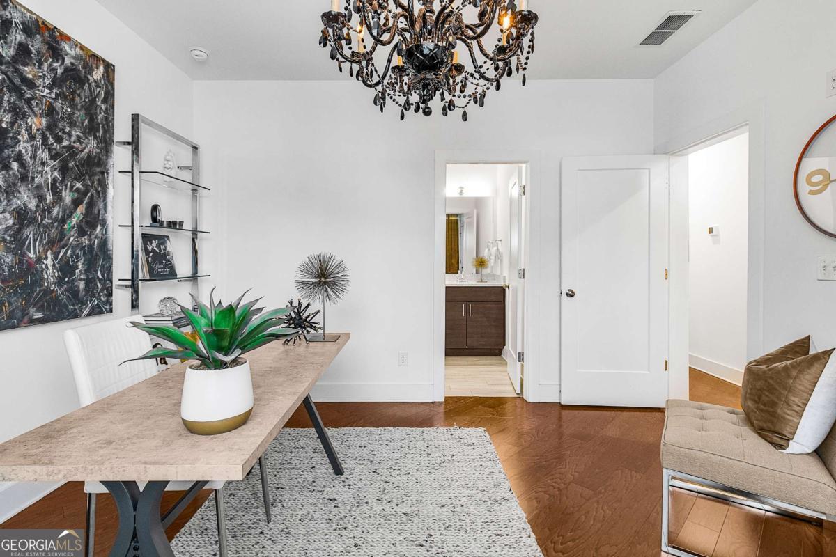 2498 Perry Boulevard NW