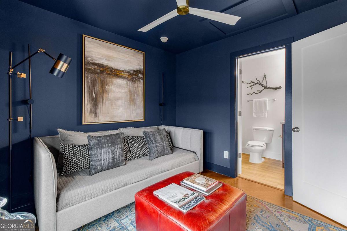 2498 Perry Boulevard NW