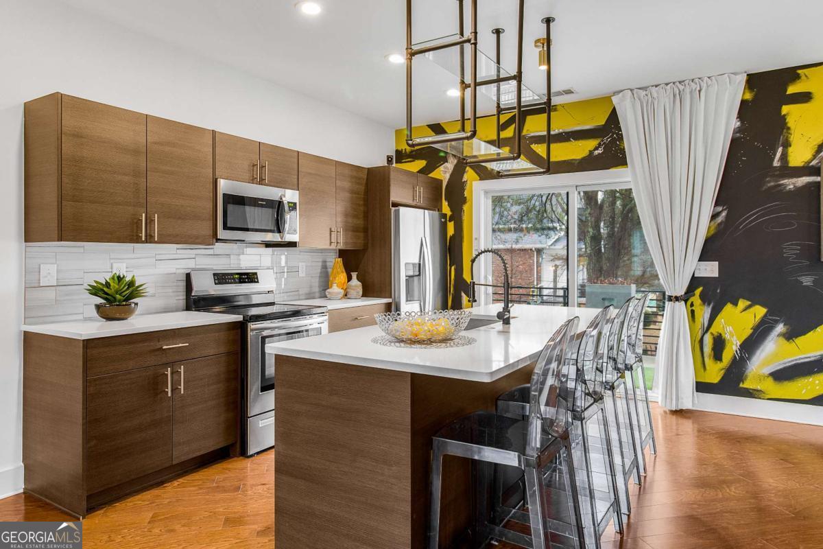 2498 Perry Boulevard NW