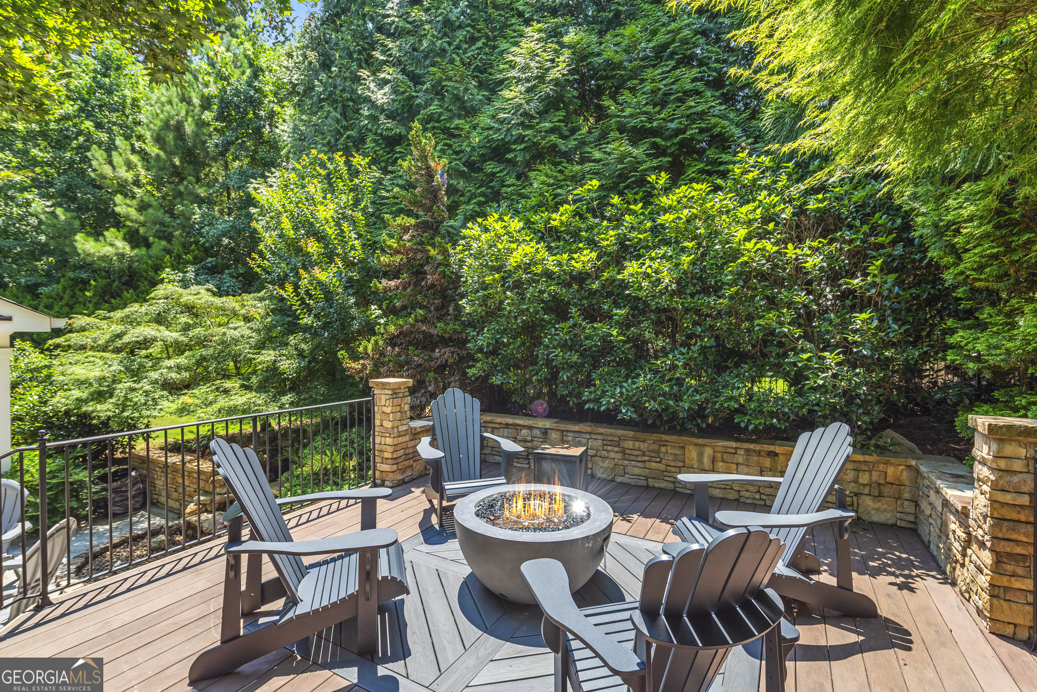 195 Trotters Ridge