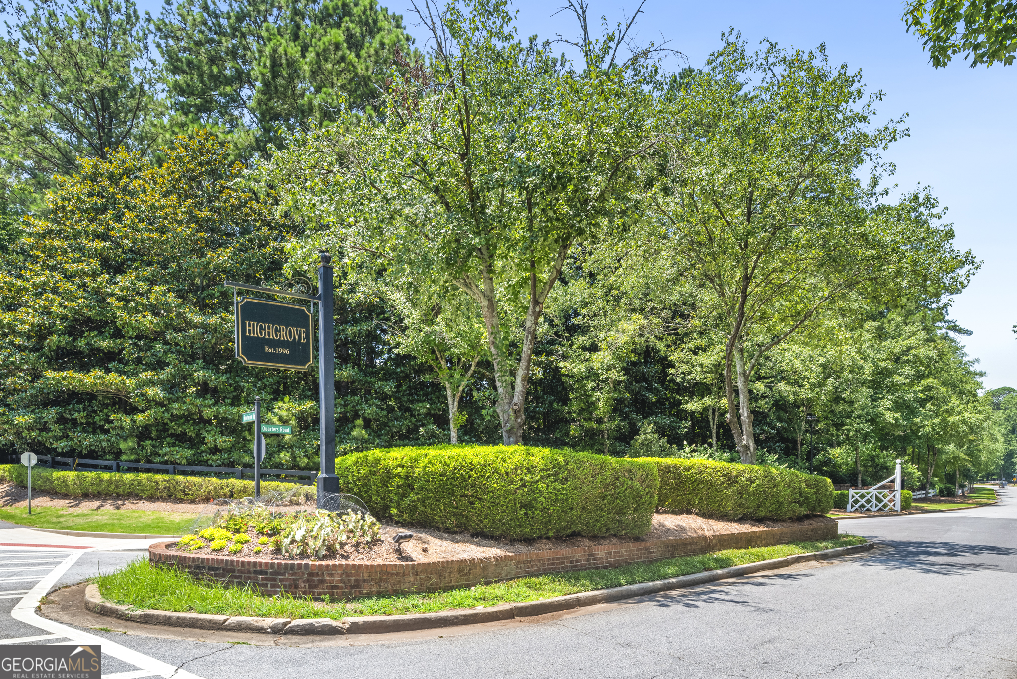 195 Trotters Ridge