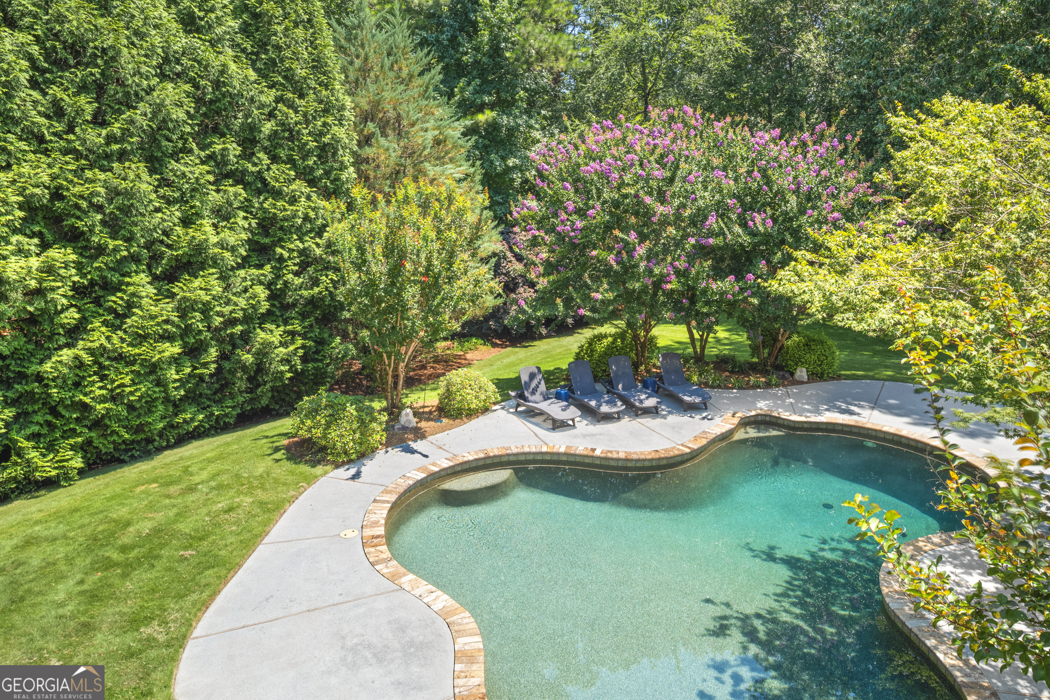 195 Trotters Ridge