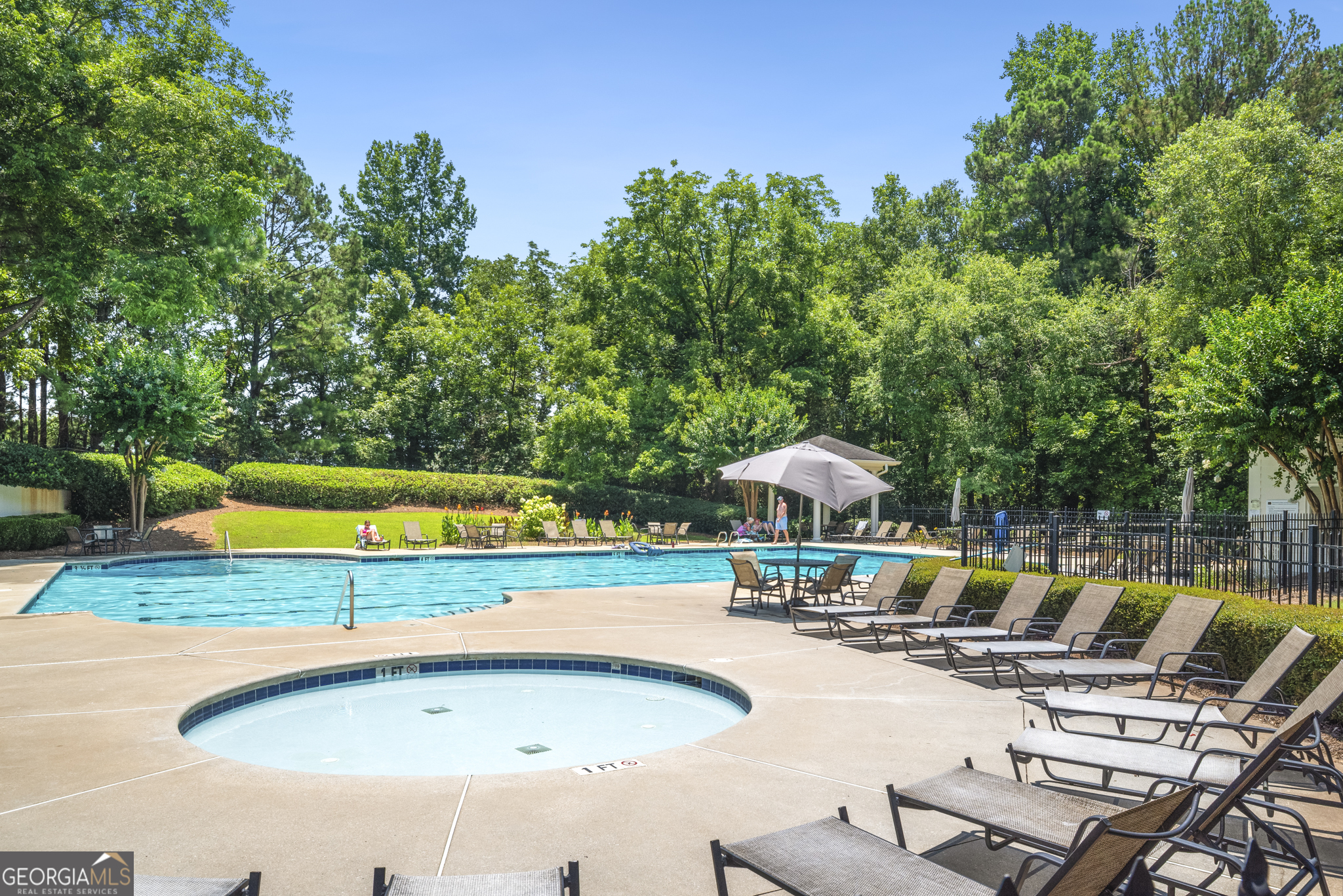 195 Trotters Ridge