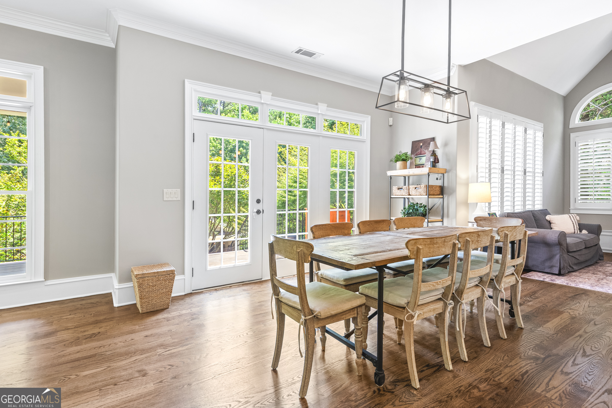 195 Trotters Ridge