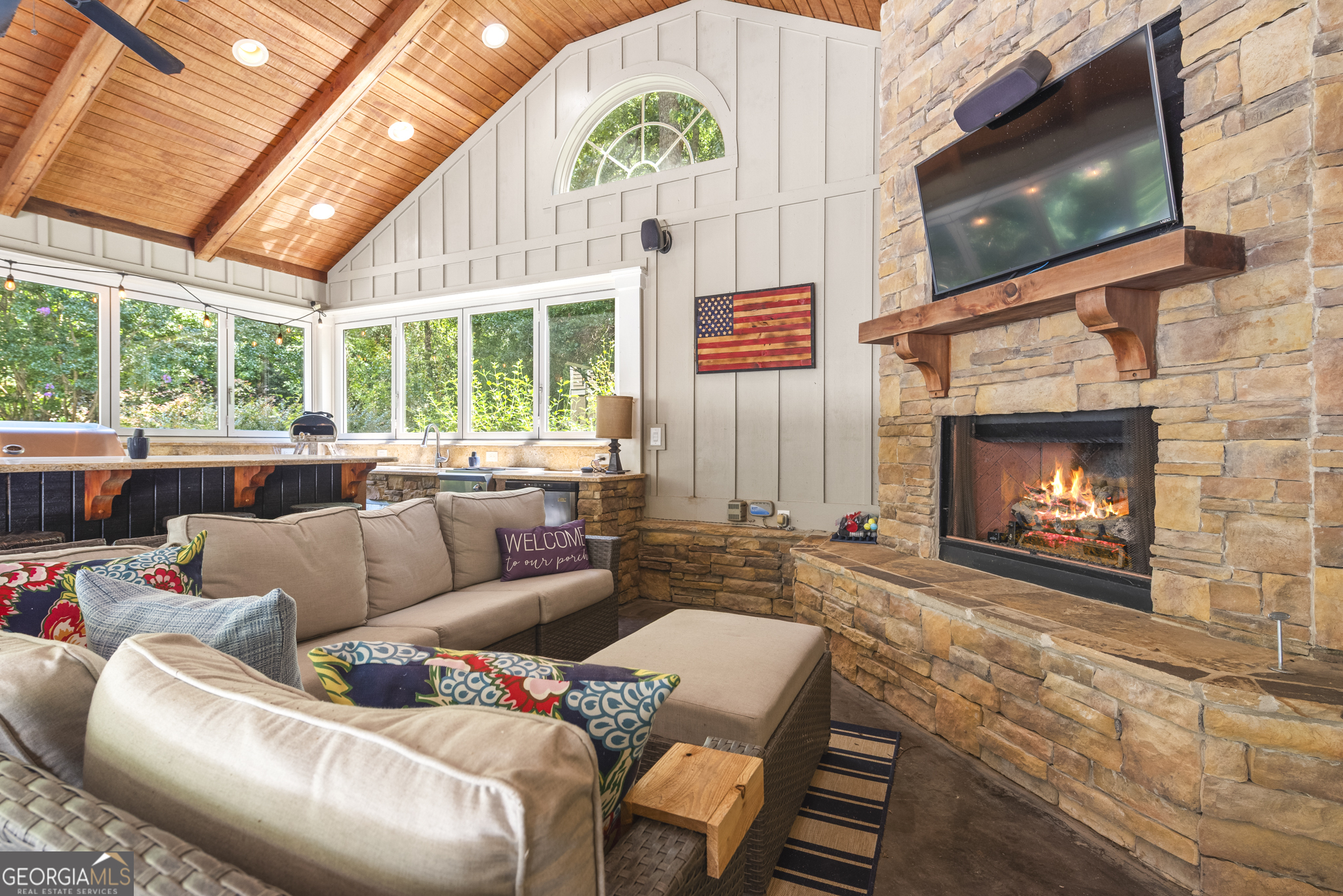 195 Trotters Ridge