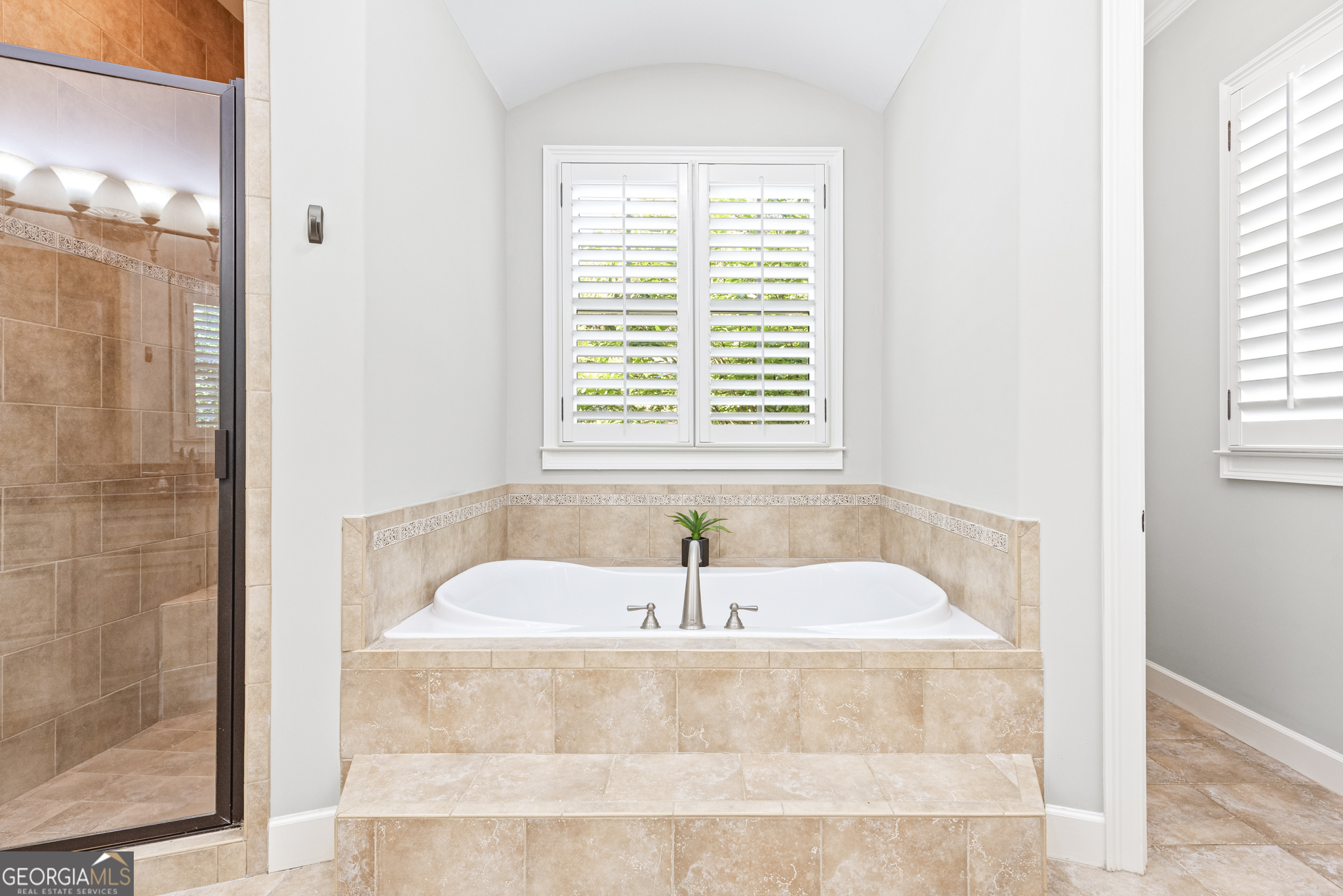 195 Trotters Ridge