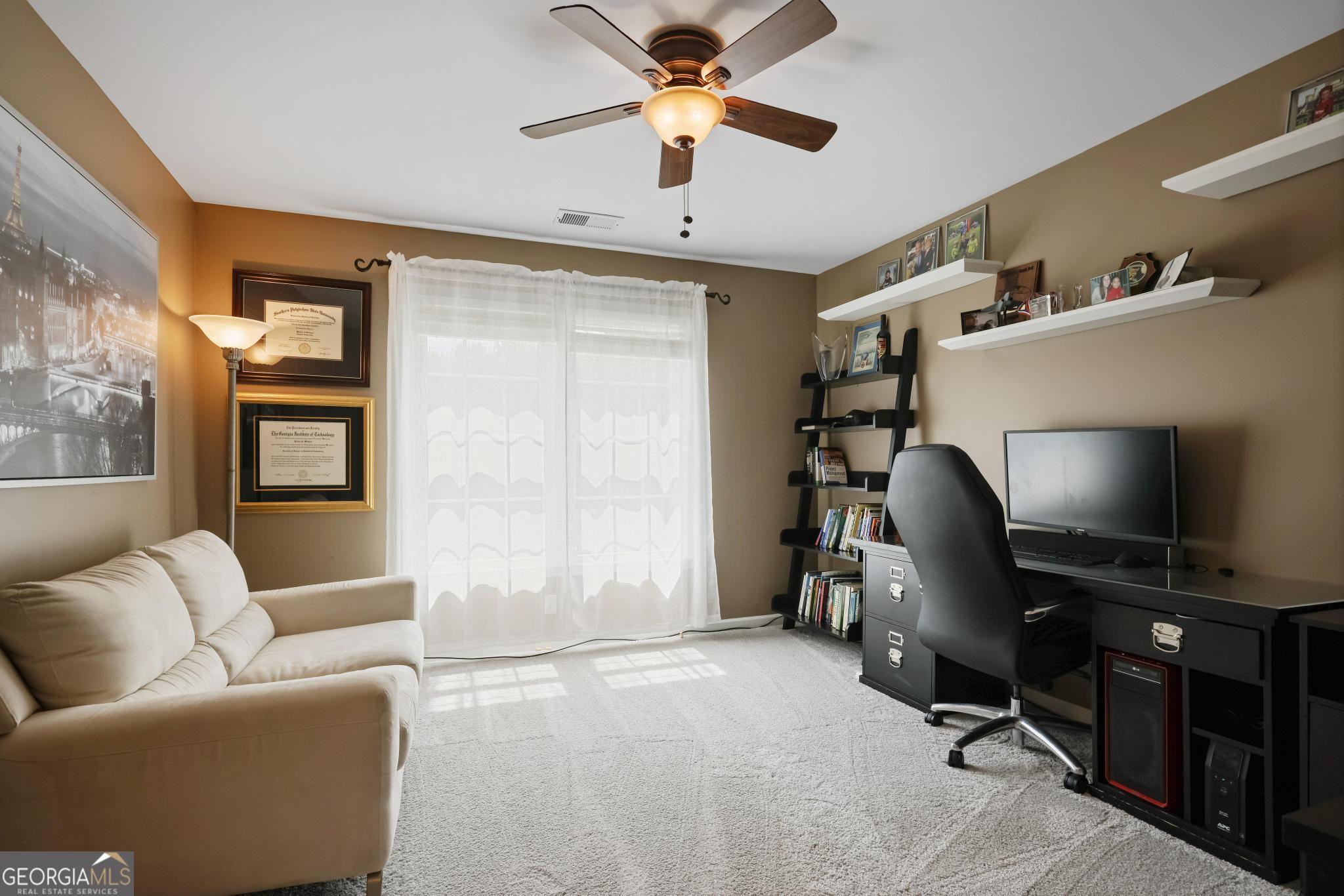 1034 Queensgate Drive SE