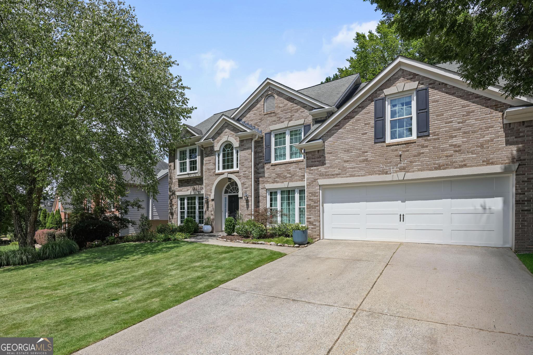 1034 Queensgate Drive SE