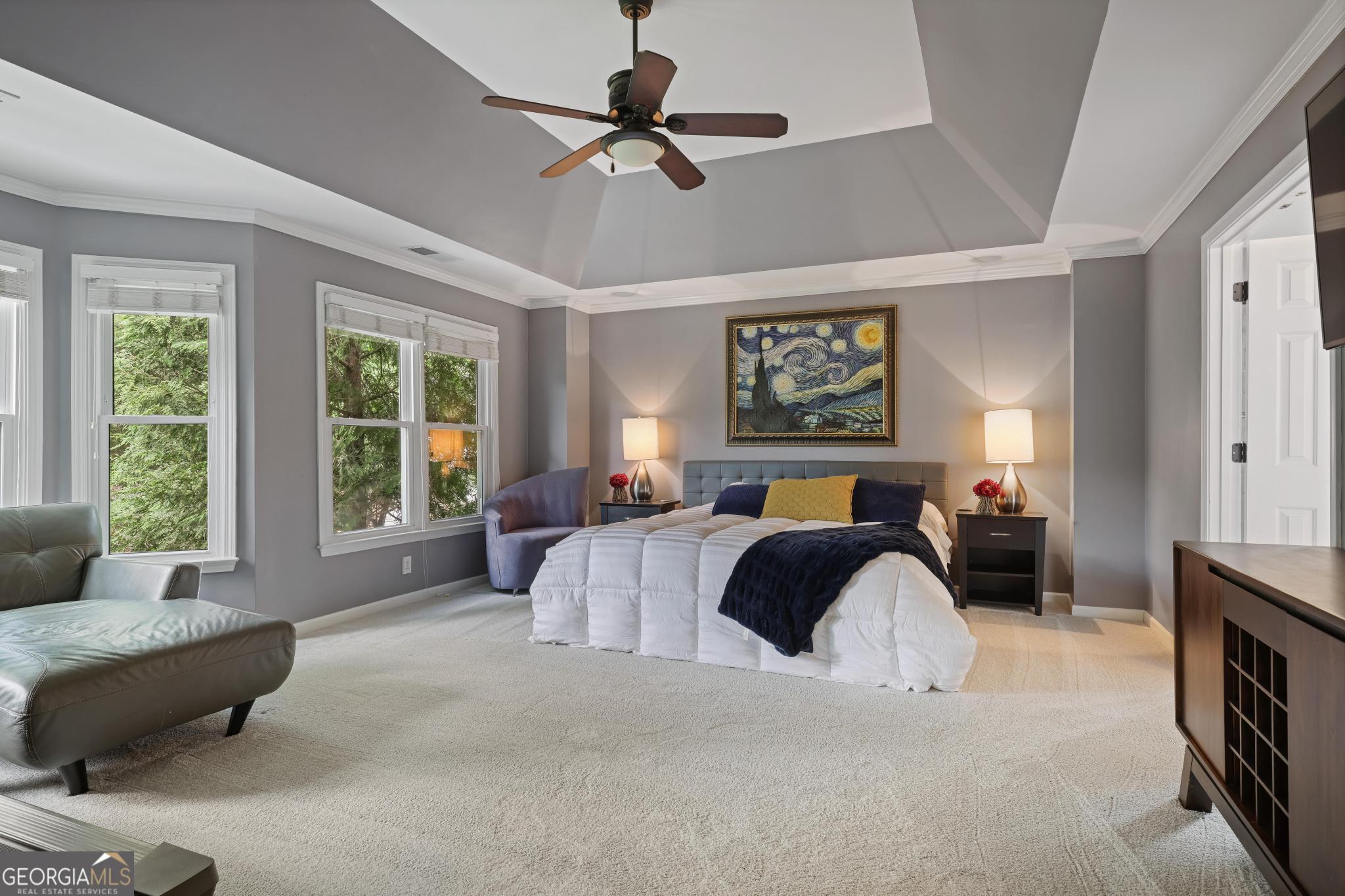 1034 Queensgate Drive SE