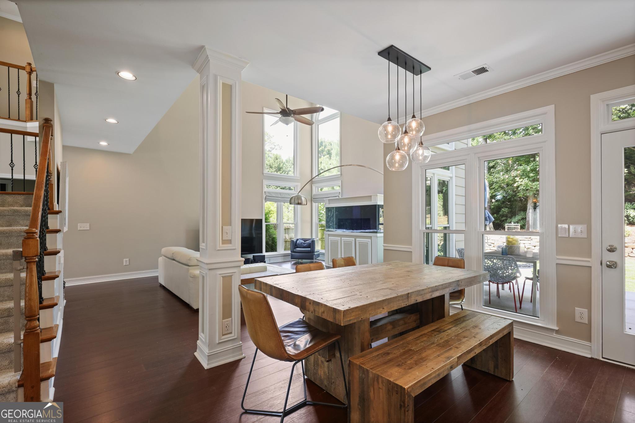 1034 Queensgate Drive SE