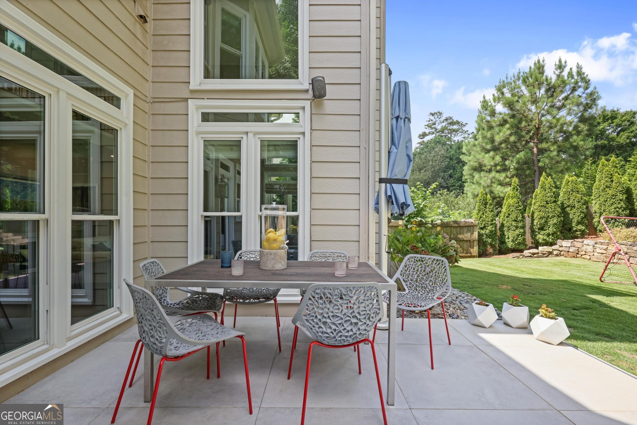 1034 Queensgate Drive SE