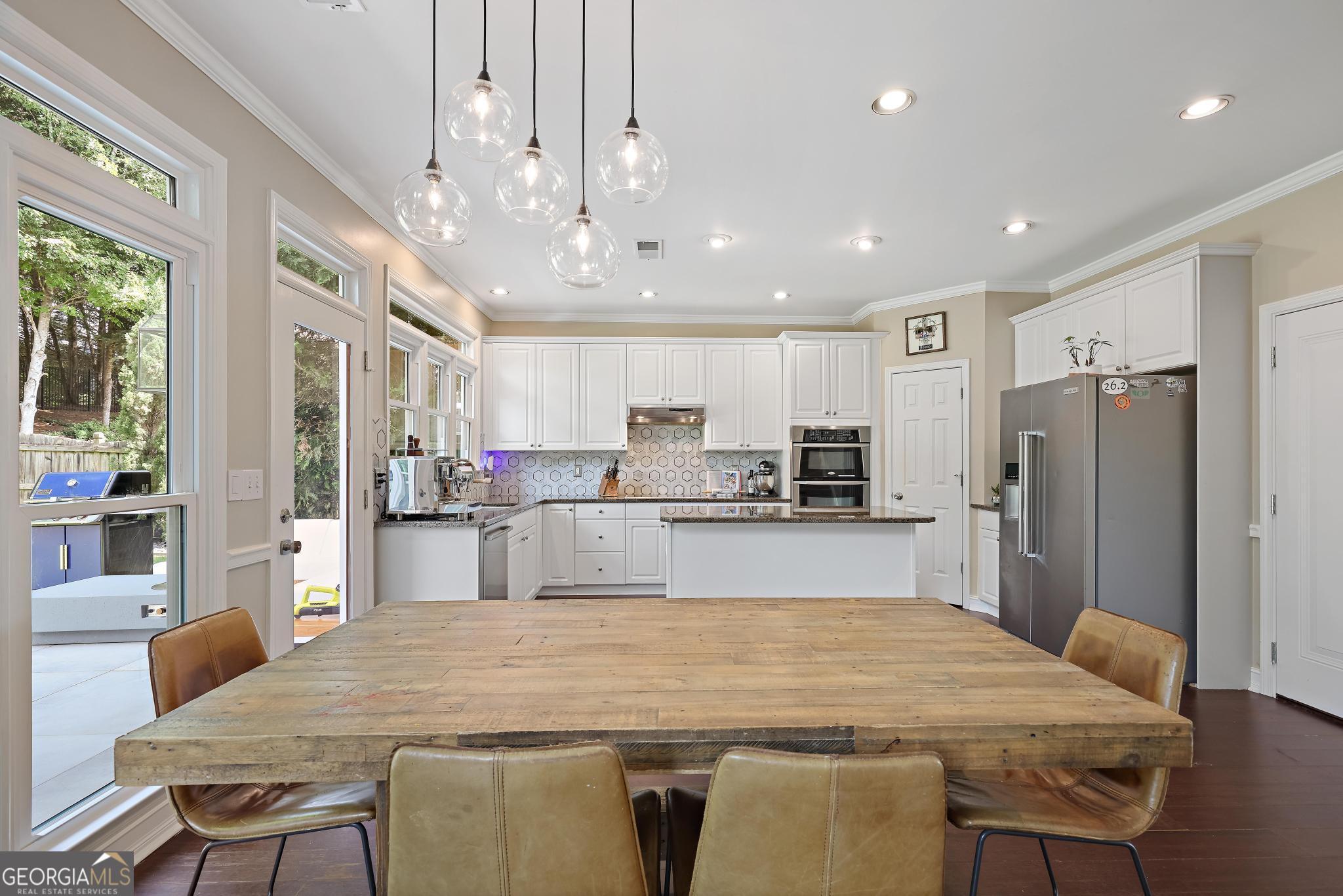 1034 Queensgate Drive SE