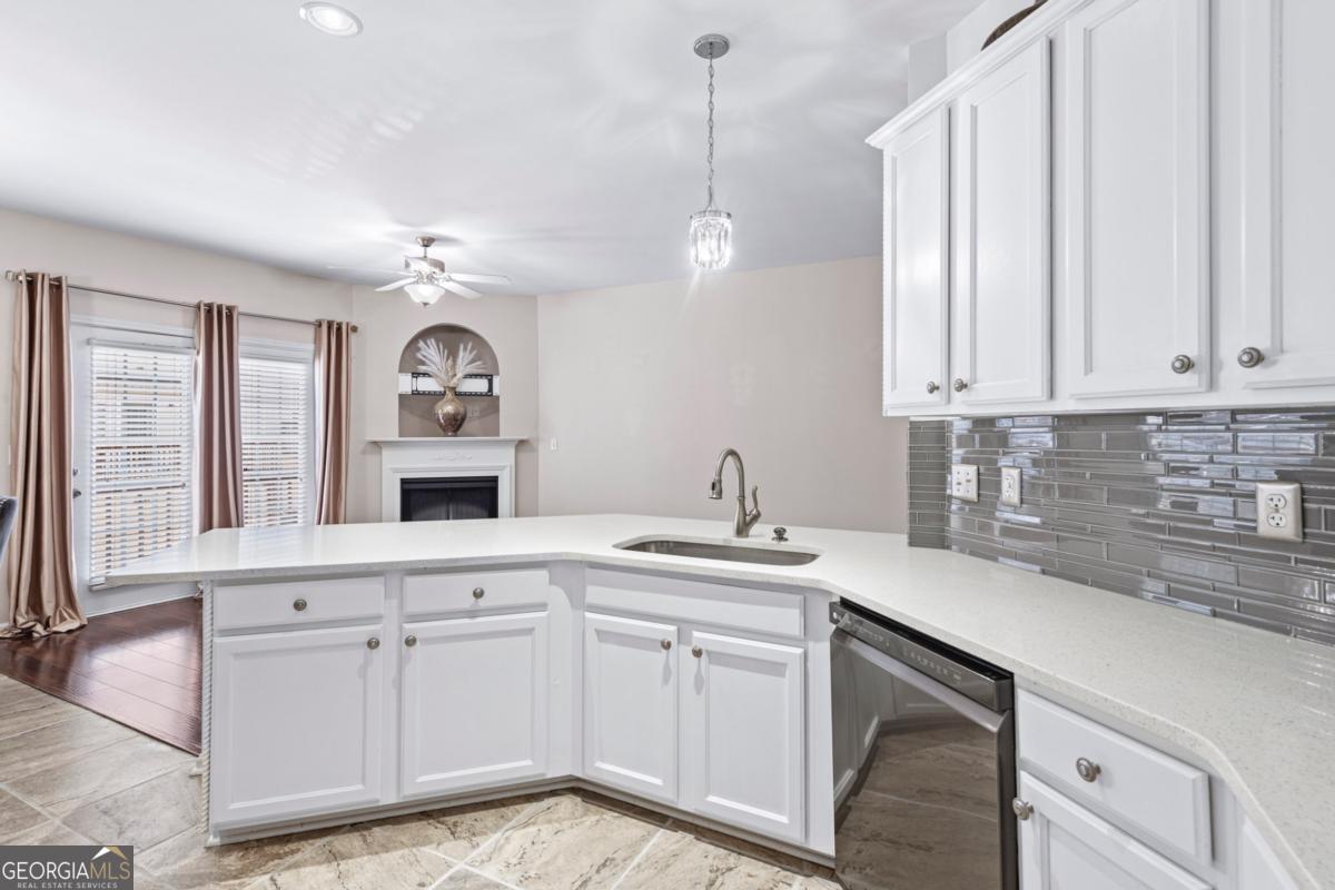 2449 Suwanee Pointe Drive