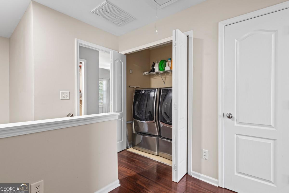 2449 Suwanee Pointe Drive