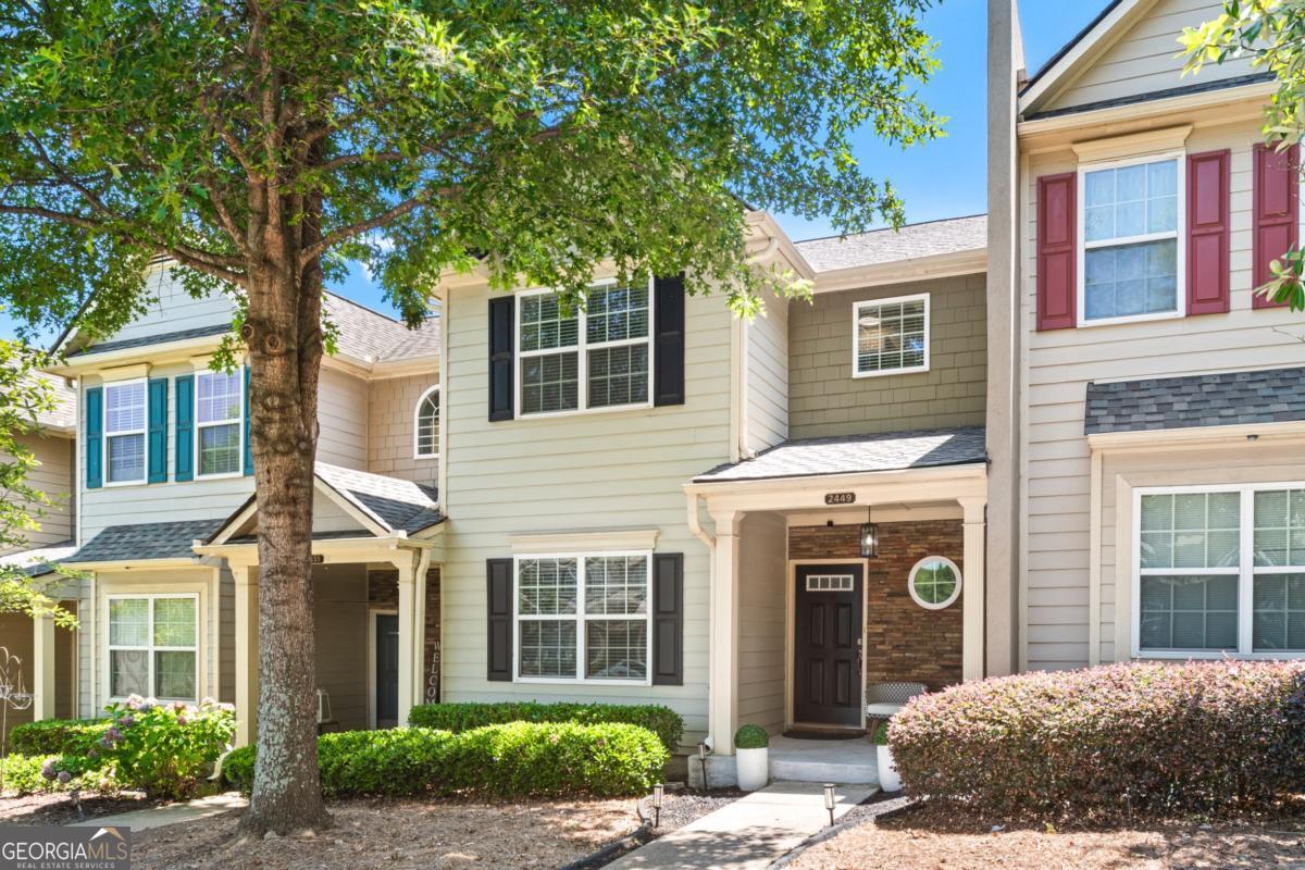 2449 Suwanee Pointe Drive