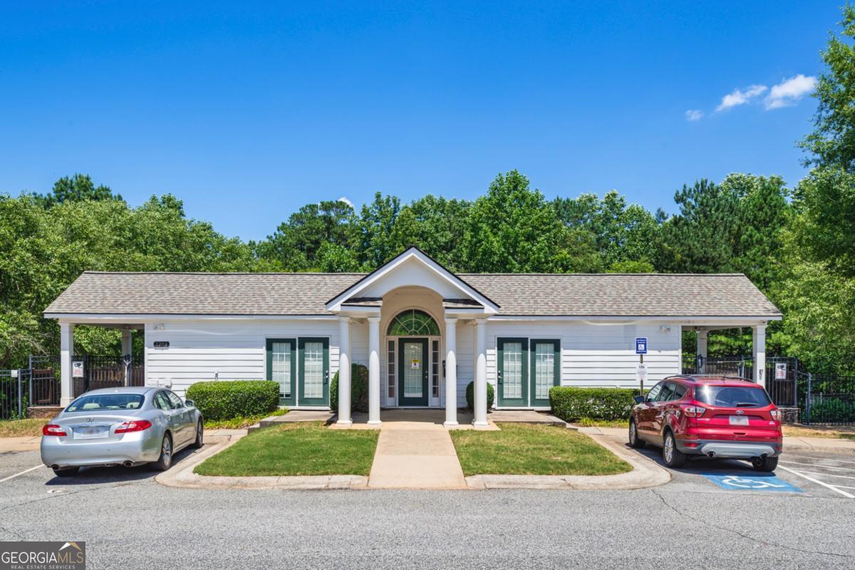 2449 Suwanee Pointe Drive