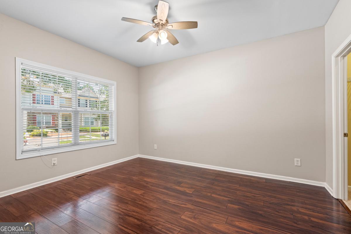 2449 Suwanee Pointe Drive