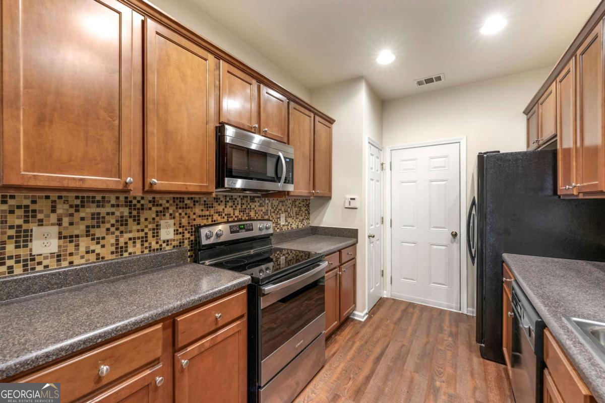 3329 Thornbridge Drive