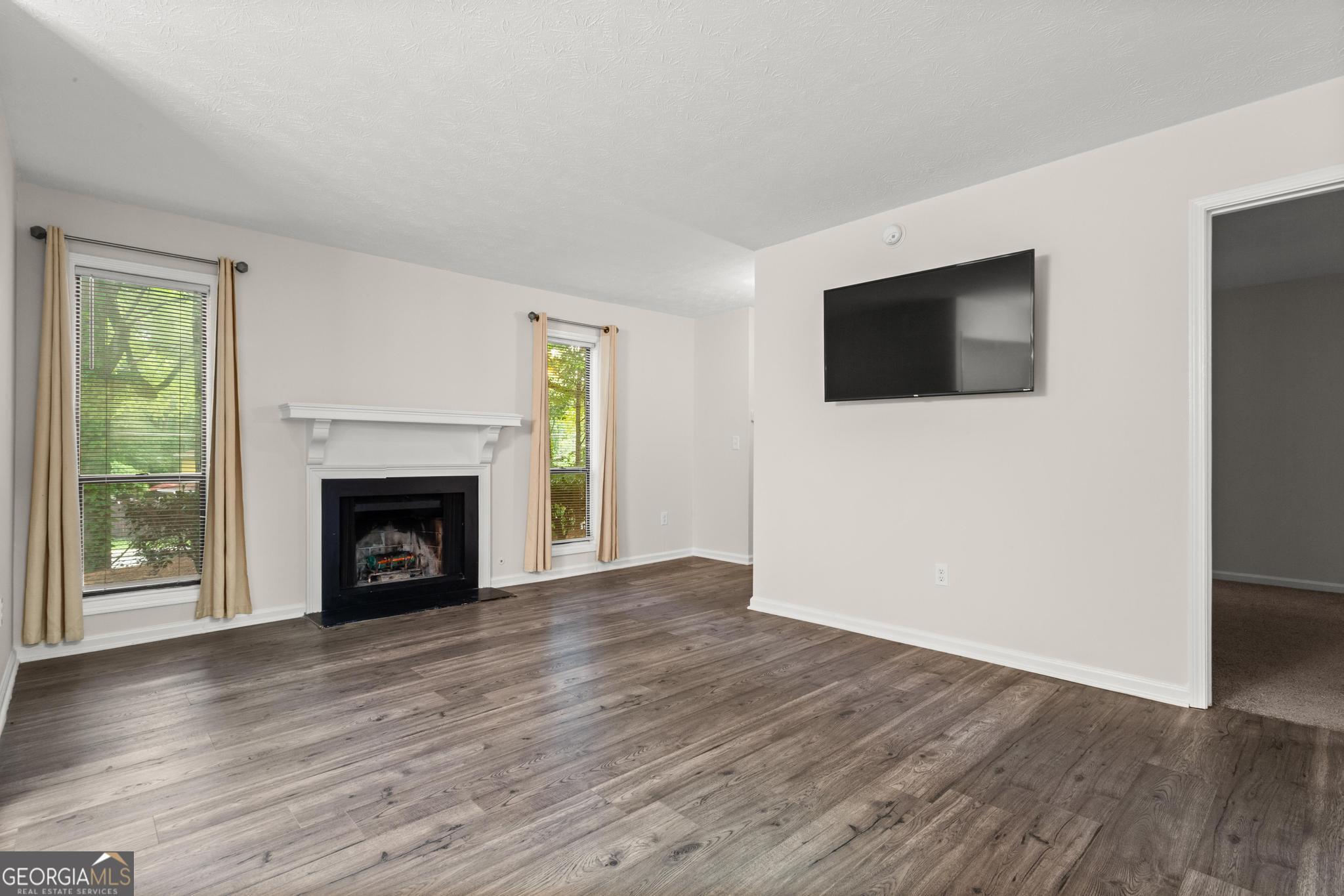3991 Woodridge Way
