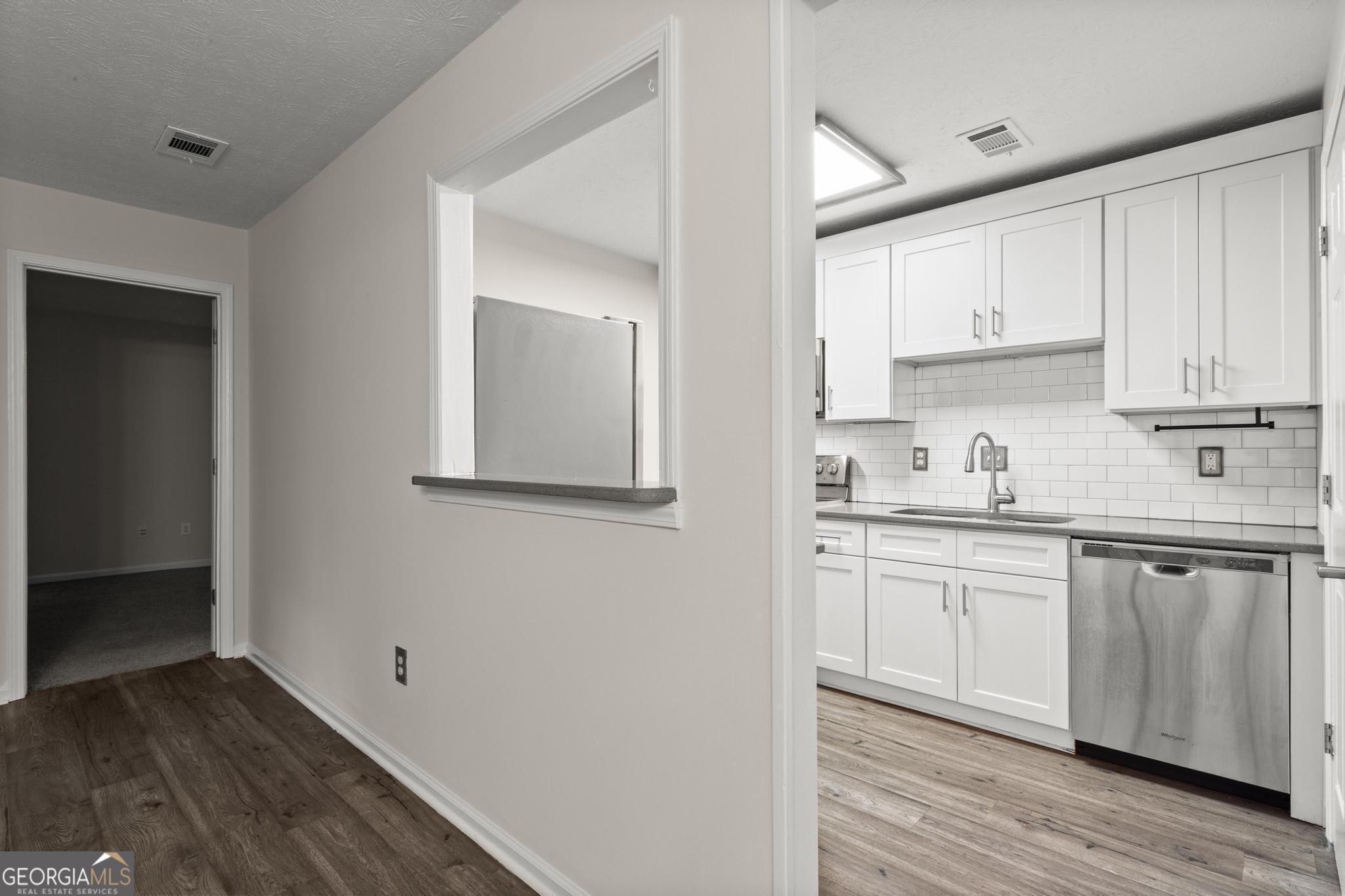3991 Woodridge Way