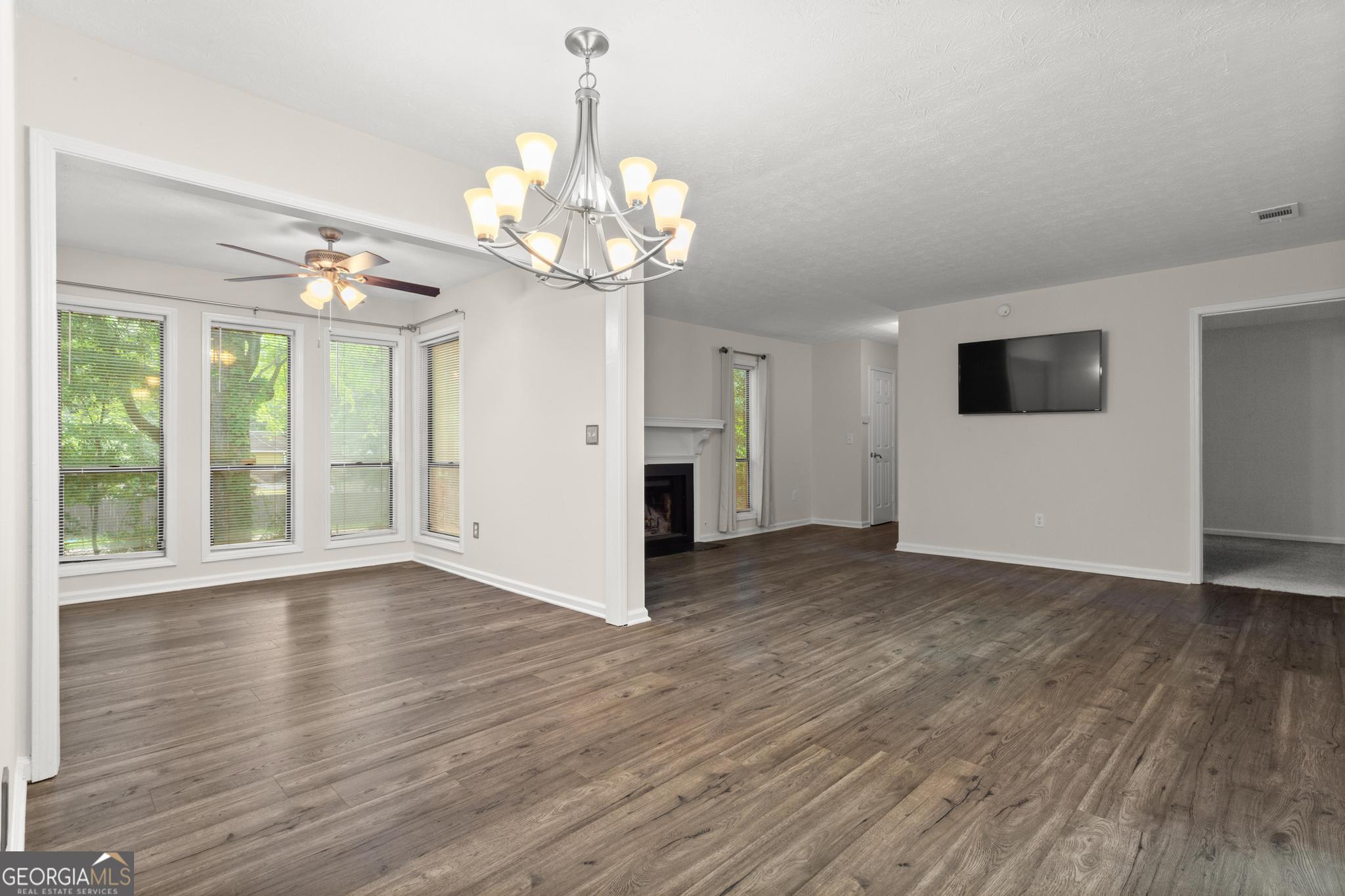 3991 Woodridge Way