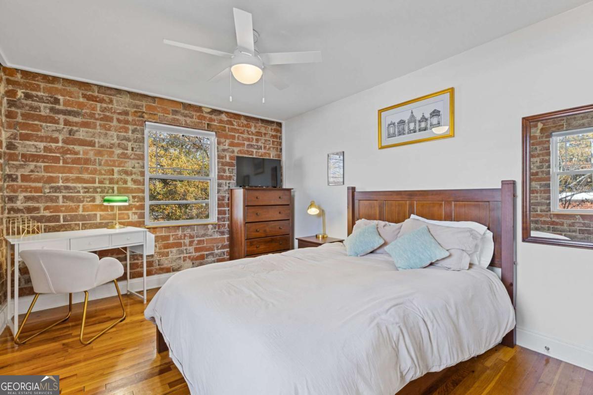 24 Daniel Street SE
