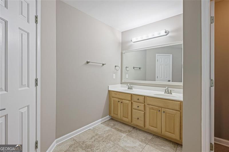 3317 Hidden Trail
