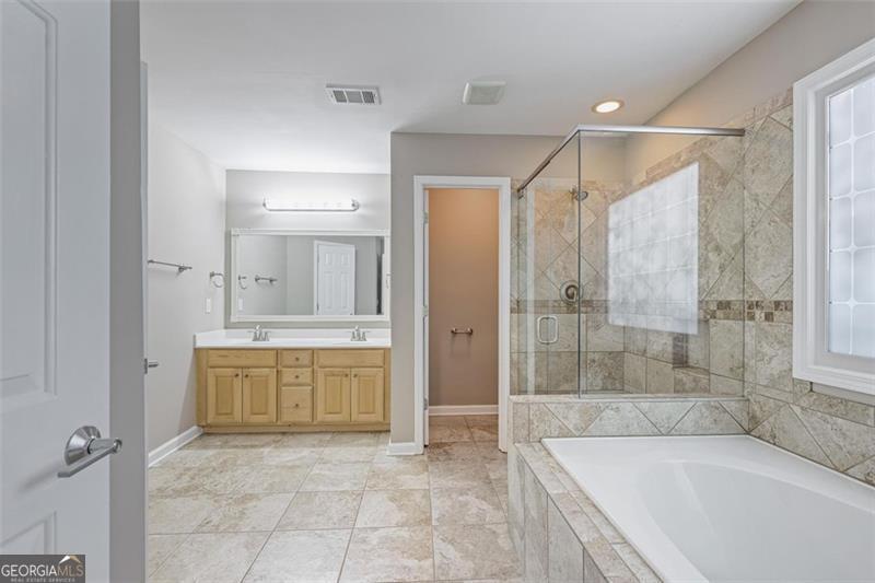 3317 Hidden Trail