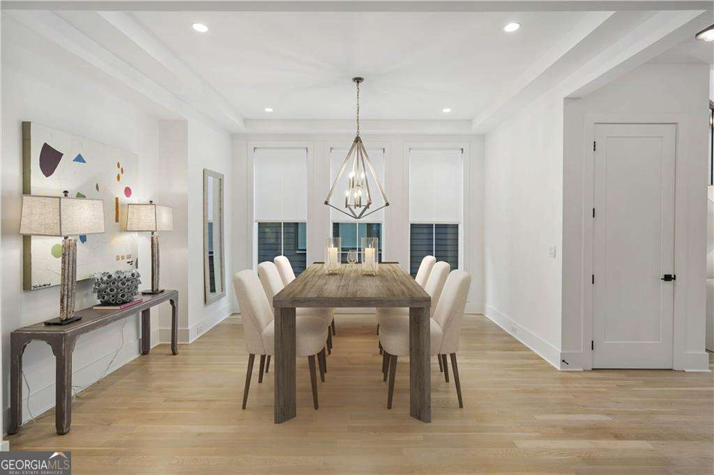 2425 Oostanaula Drive NE